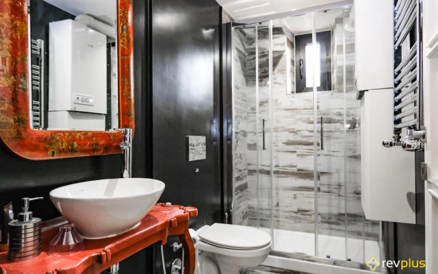 ML Colosseum Apartment