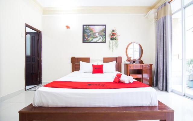 RedDoorz Plus @ Pham Ngu Lao 2