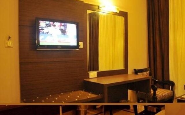 Paramount Hotel