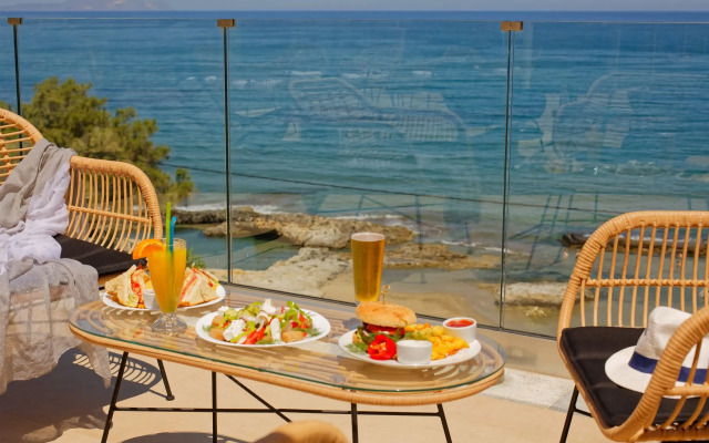Archipelagos Hotel
