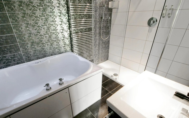 Windermere Suites