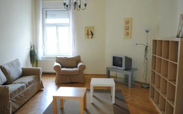 Pozsonyi4