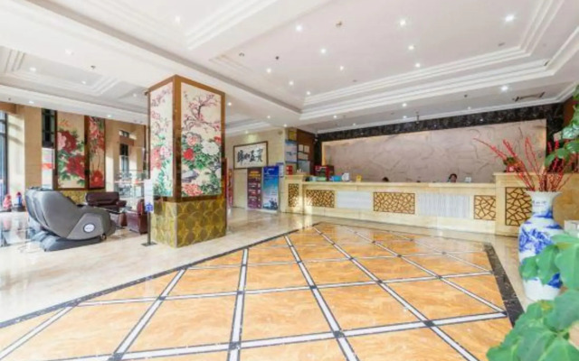 Harbor Holiday Hotel (Maoming High speed Railway Station Wenming Middle Road Branch)