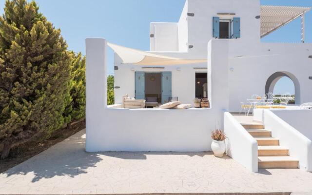 Rosemary Residence in Ampelas. 3 bedroom house