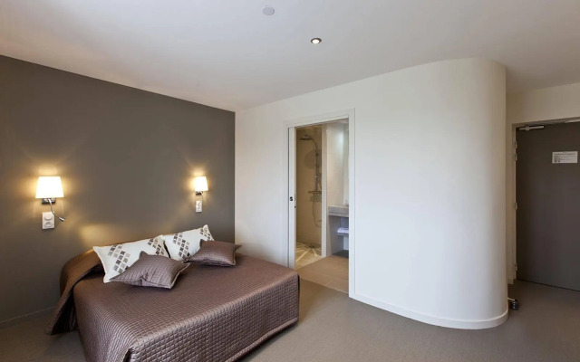 Logis Hostellerie St Germain
