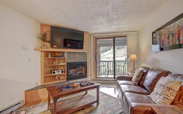 Beautiful Condo, Ski Out Your Back Door - FP202 by RedAwning