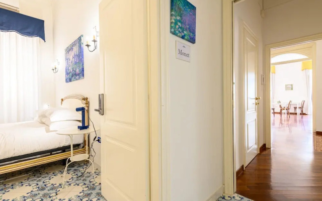 Piazza Sannazzaro 200 - Monet