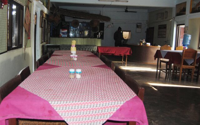 Hotel Chitwan Park Cottage