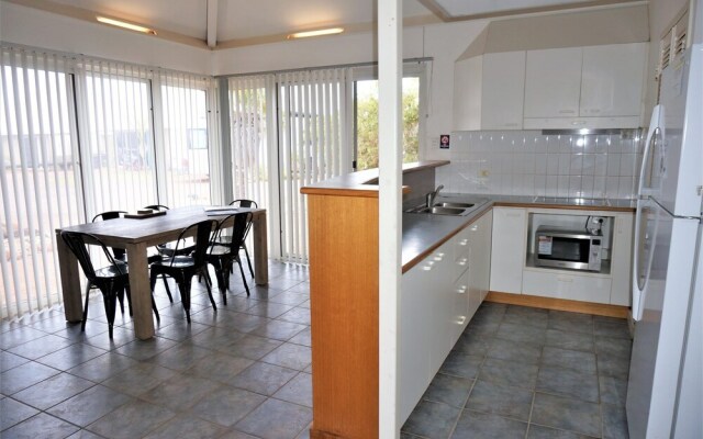 Osprey Holiday Village Unit 111