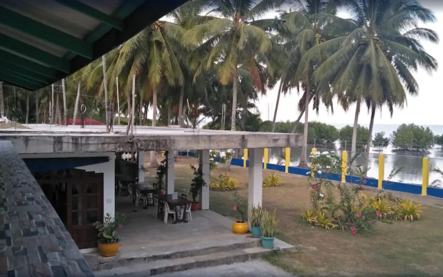 la caballa beach resort bar & grill
