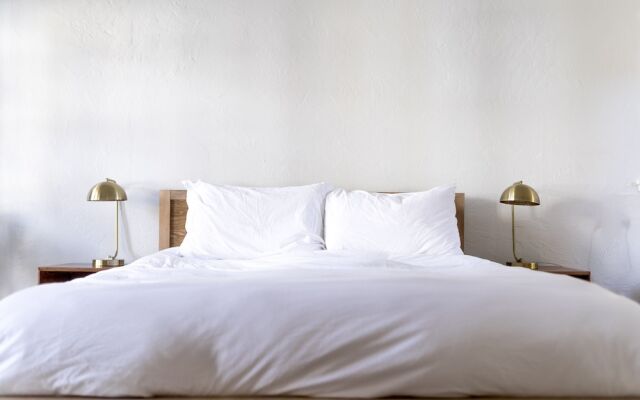 The Grandview Collection - Newark