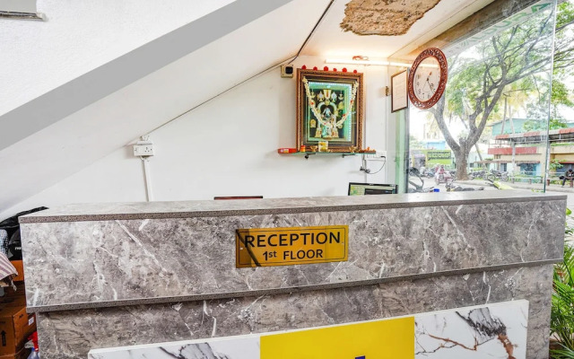 Fabhotel Rlv Green Palace