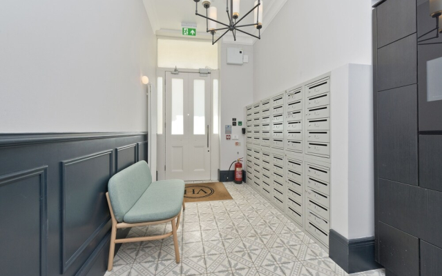 Delightful Lower Ground Studio in Leafy NW London