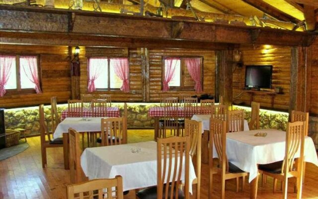 Hostel Izvor