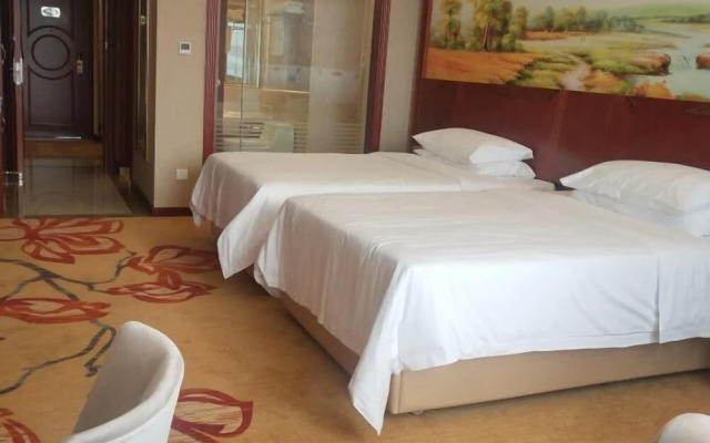 Vienna International Hotel (Shenzhen Cooperation Zone)