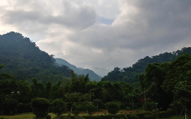 Lohas Gallery Long Stay Hostel