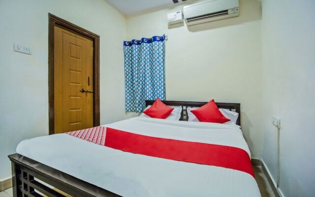 OYO 15739 Hotel Grand Brundavan