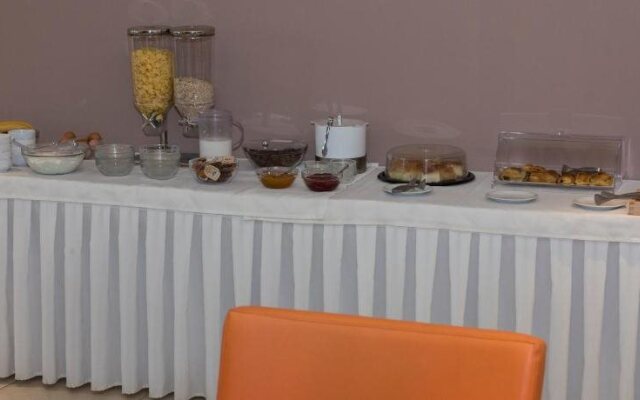 Evelin Hotel