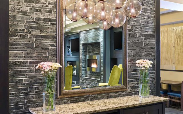 Four Points by Sheraton Williston