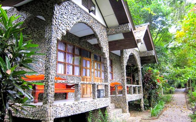 Tree Top River Huts