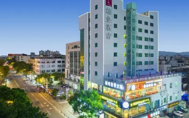 Baiman Hotel (Wanning Wenming Road High-speed Railway Station Branch)