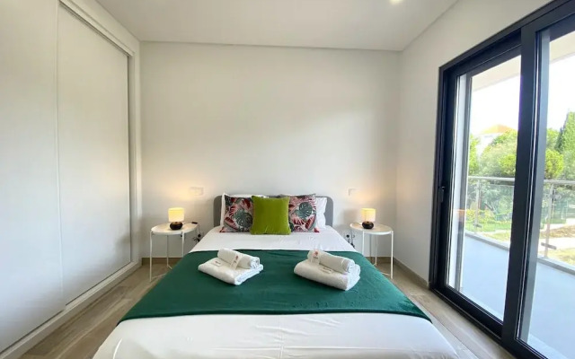 Quarteira Modern by Homing