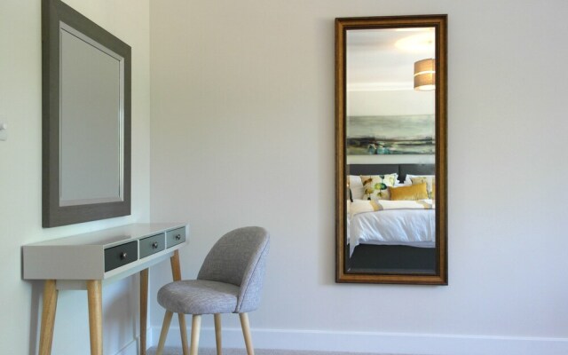Westhampnett House , Chichester 492113