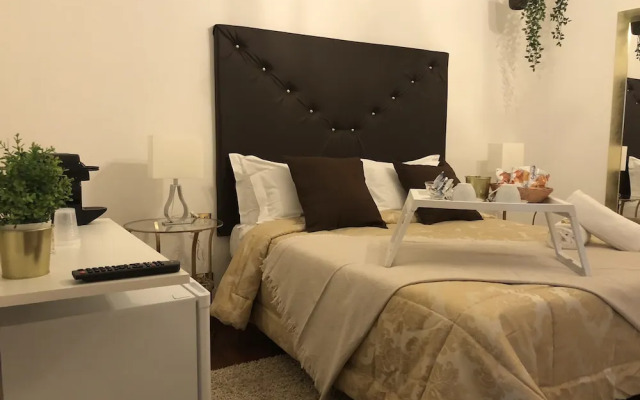 Vitti's Home Verona