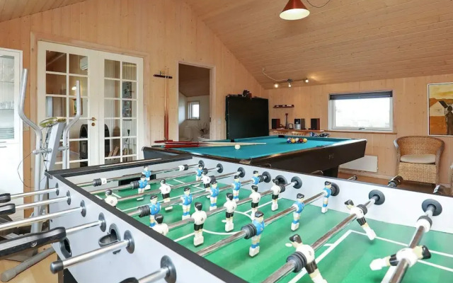 12 Person Holiday Home in Lokken-by Traum