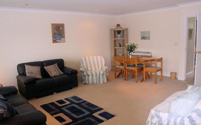 Freshwater Bay Hol Vge 16