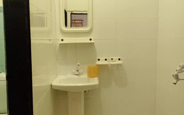 Karachi Hotel & Guest House