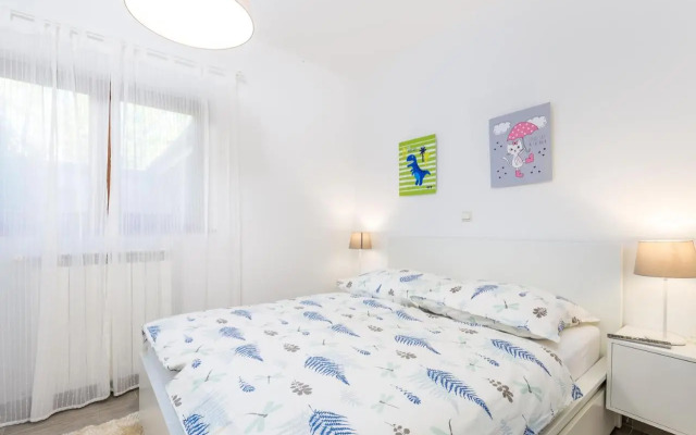 Cozy and modern 4