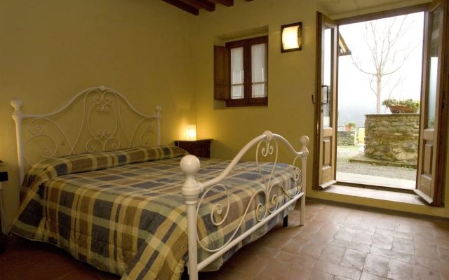 Comfortable Apartment in the Heart of the Tuscan Countryside