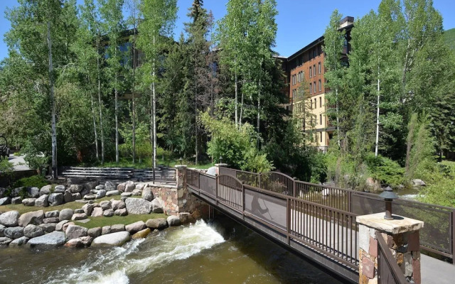 Village Center Condo 1G