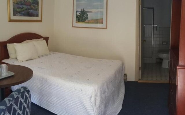 Acadia Ocean View Hotel
