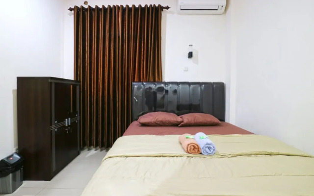 Saloka Guest House by ZUZU