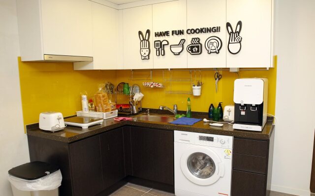 24 Guesthouse Sinchon Avenue