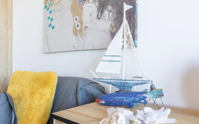 Cosy Apartment With Family