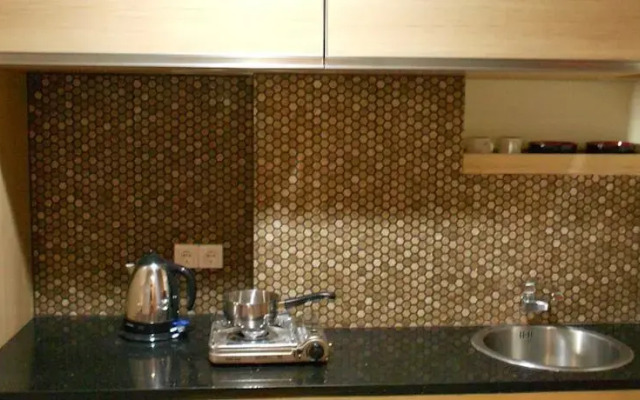 Beverly Dago Residence