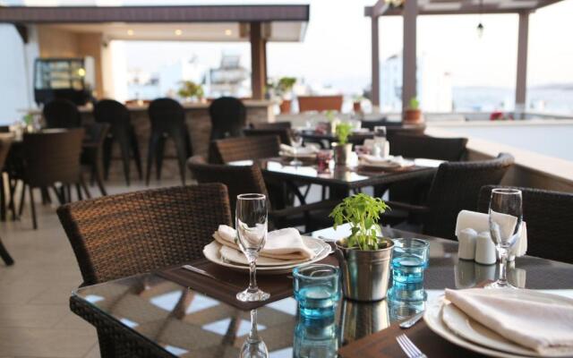 7. Art Feslegen Hotel