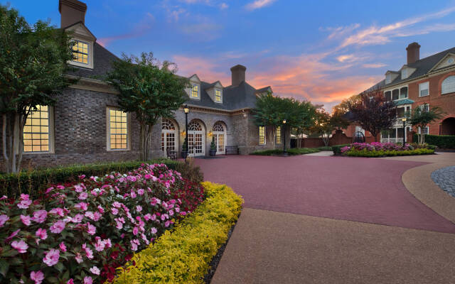 Marriott's Manor Club at Ford's Colony