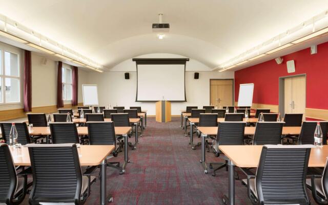 Mercure Chantilly Resort & Conventions