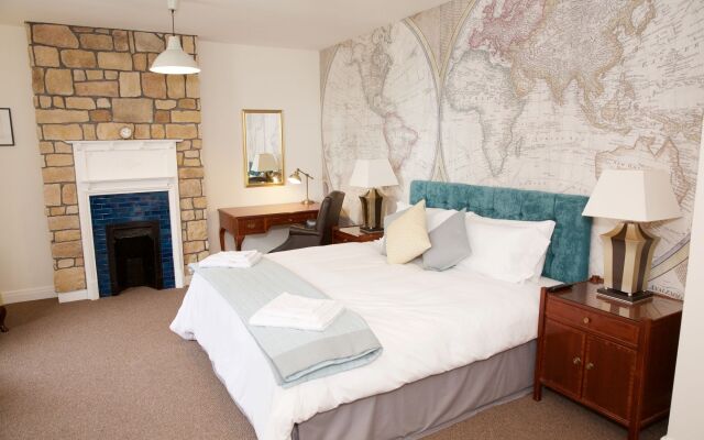 The Captain Cook Hotel