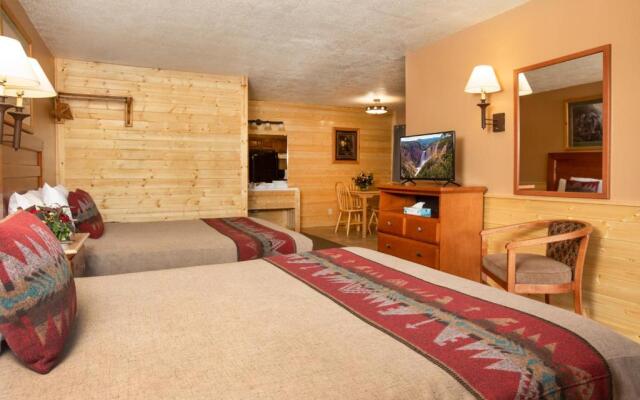 Flat Creek Inn