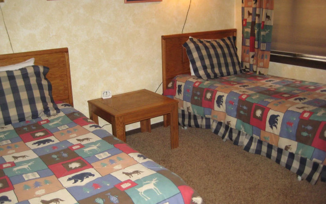 Chateau Sans Nom by Mammoth Reservation Bureau