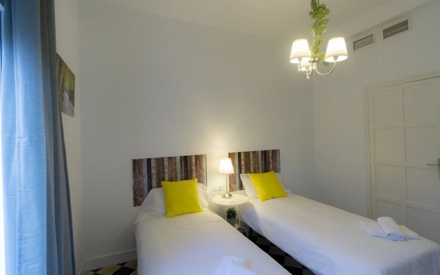 RentalSevilla Precioso apartamento 4 habitaciones en la Maestranza