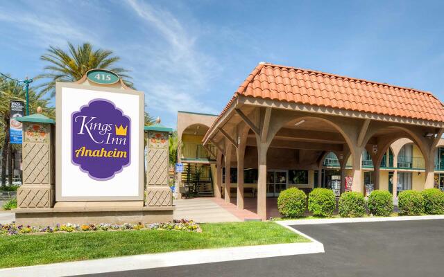 Kings Inn Anaheim at the Park & Convention Center