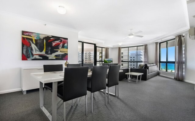Victoria Square 2 Bed Ocean View Broadbeach