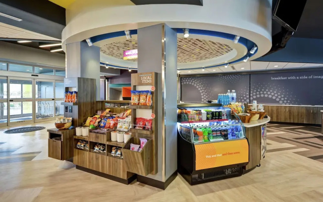 Tru by Hilton Chicopee Springfield