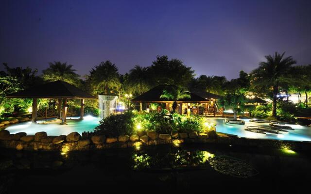 Riyuegu Hotsprings Resort